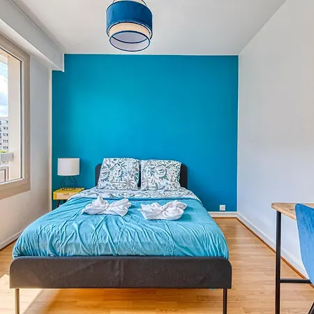 Διαμέρισμα Le 8eme Art - 4 Chambres, Grand Espace, Balcon & Parking Gratuit Inclus *