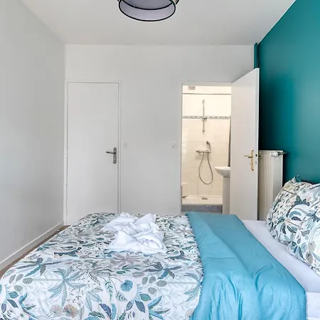 Le 8e Art - 8 Personnes, 4 Chambres, Ideal Groupes, Parking, Wifi Lägenhet Angers