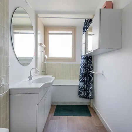 Le 8e Art - 8 Personnes, 4 Chambres, Ideal Groupes, Parking, Wifi Lägenhet