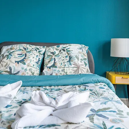 Διαμέρισμα Le 8eme Art - 4 Chambres, Grand Espace, Balcon & Parking Gratuit Inclus *