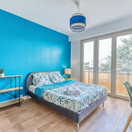 Apartmán Le 8eme Art - Ps4 Pour Long Sejour, 4 Chambres, Grand Espace, Balcon & Parking Gratuit Inclus