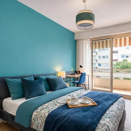 Le 8e Art - 8 Personnes, 4 Chambres, Ideal Groupes, Parking, Wifi Apartmán Angers