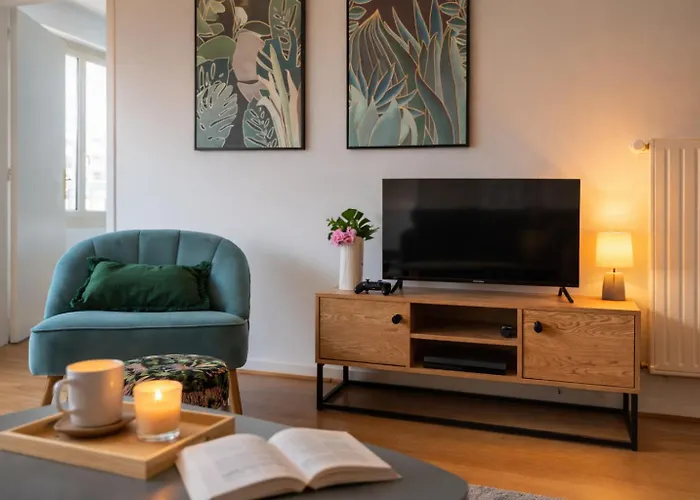 아파트 Le 8e Art - 8 Personnes, 4 Chambres, Ideal Groupes, Parking, Wifi